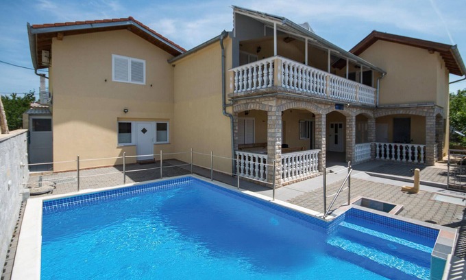 Kakma Apartment | Awesome apartment in Kakma with WiFi