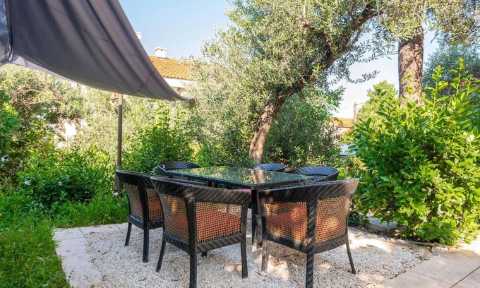 Ratac Apartment | Awesome apartment in Makarska with WiFi