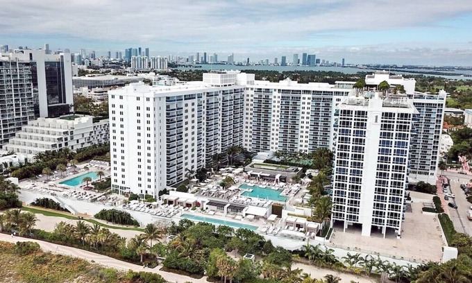 South Beach Condo | Awesome Brand New 5-Star 2-BR Condo - Ocean View!