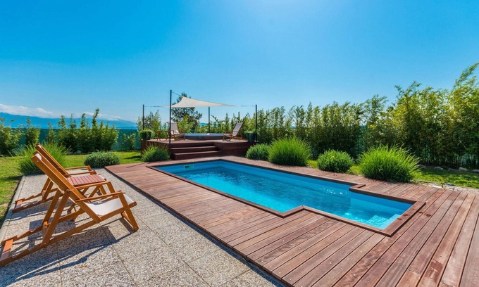 Velim House | Awesome home in Benkovac with jacuzzi