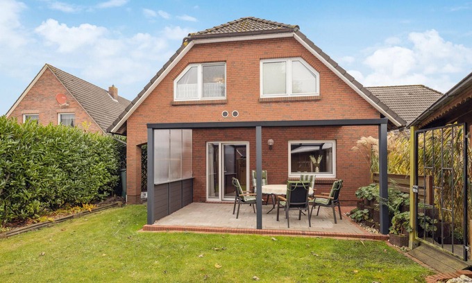 Victorbur House | Awesome home in Südbrookmerland