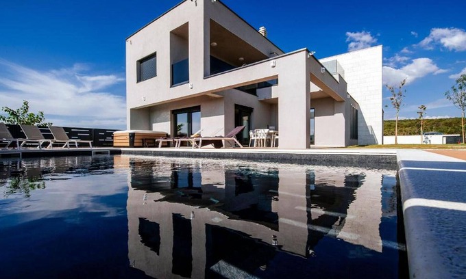 Debeljak House | Awesome home in Debeljak