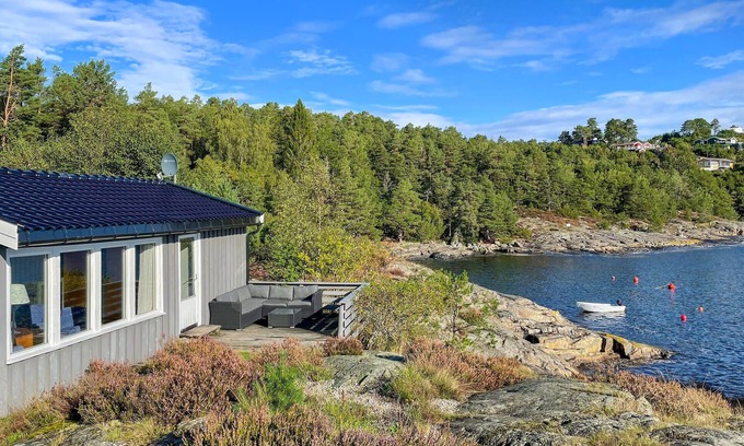 Kolbjørnsvik House | Awesome home in Kolbjørnsvik with house sea view