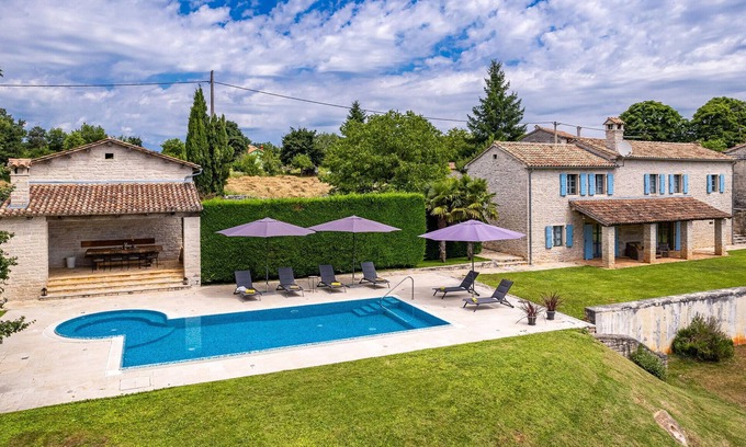 Vela Traba House | Awesome home in Mala Traba