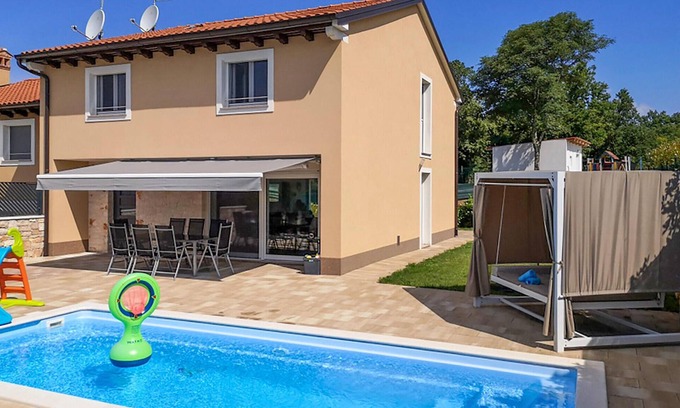 Putini House | Awesome home in Putini