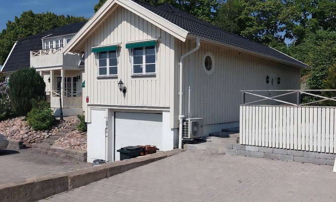 Saro House | Awesome home in Särö with 1 Bedrooms and WiFi