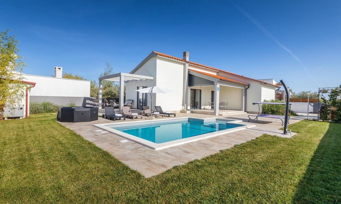 Vodnjan House | Awesome home in Vodnjan