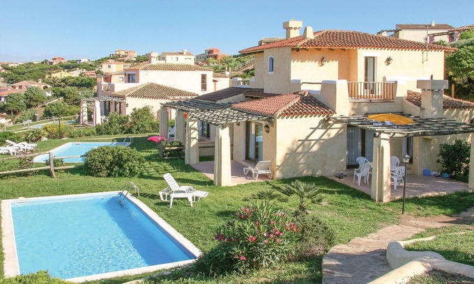Punta De Su Turrione House | Awesome home in Punta Su Turrione