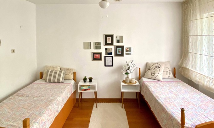 Merkezefendi Apartment | Aydinoglu Suites-NO Air Condition BUT Ceiling Fans n-4 Rooms- Central Heating