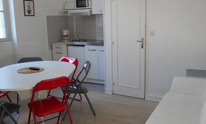 Touraine Vallee de l'Indre Apartment | AZAY-LE-RIDEAU - T2 apartment
