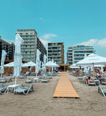 Mamaia-Sat Apartment | Azimuth Beach Studios