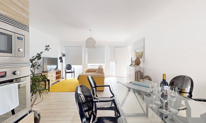 Ponta Delgada Apartment | AZORES CALHETA INN T3