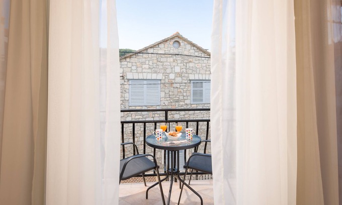 Island Hvar Bed & Breakfast | B&B Aurora