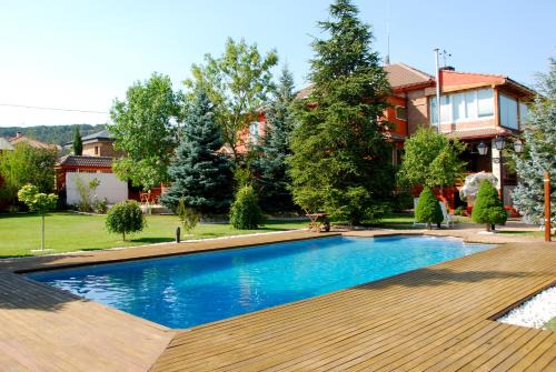 Becerril de la Sierra Bed & Breakfast | B&B Concha