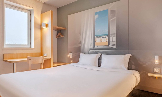 Calais Hotel | B&B HOTEL Calais Centre Saint-Pierre