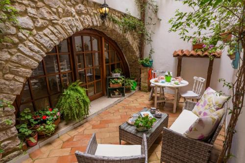 Fondi Bed & Breakfast | B&B La Bouganville di Serena