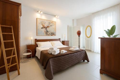 Borgo Milano House | B&B Relax Rooms - Villa Segala