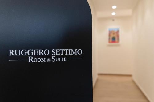 Ruggero Settimo Bed & Breakfast | B&B Ruggero Settimo - Room & Suite