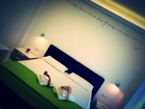 Margherita di Savoia Bed & Breakfast | B&B Sabin Ross