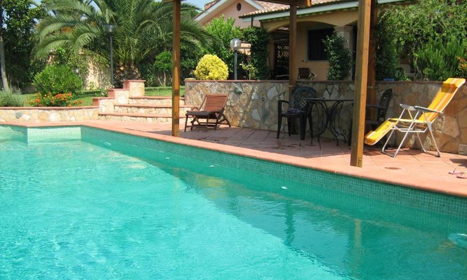 Pomezia Bed & Breakfast | B&B Sedici Pini