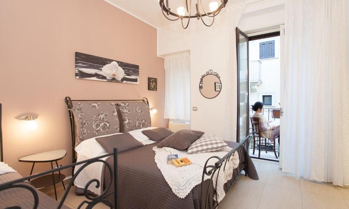 Caltagirone Bed & Breakfast | B&B Trio D'Archi - La Pilozza Infiorata