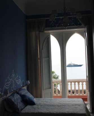 Giardini Naxos Bed & Breakfast | B&B Villa Raineri