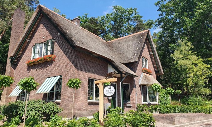 Hellendoorn Bed & Breakfast | B&B Villa Vos