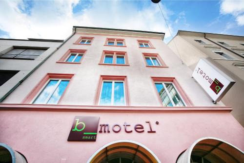 Basel Hotel | b-smart motel Basel