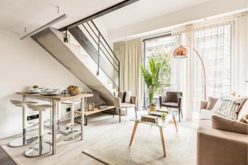 15th Arrondissement Apartment | B3 Loft Duplex 175Blo-Paris Convention