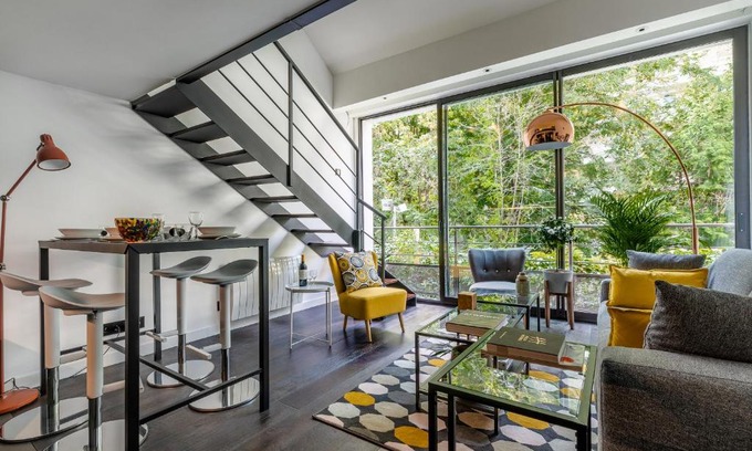 15th Arrondissement Apartment | B5 Loft Duplex 175Blo-Paris Convention