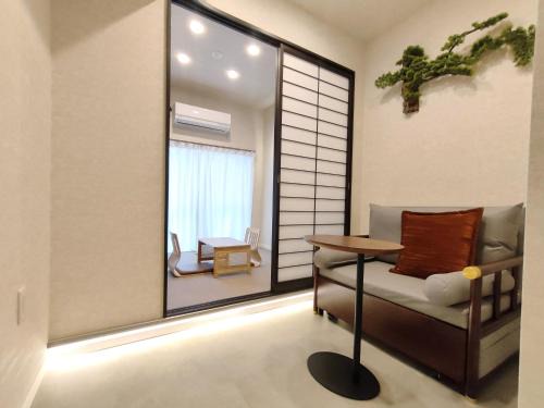 Takadanobaba Apartment | B6 Shinjuku JR St 8 mins 2 bedrooms and 1 living room Max 5P Direct to Shinjuku Ueno Ginza Shibuya Ikebukuro Yoyogi Shinagawa 新宿区 高田马场车站8分钟 两室一厅 最大5人