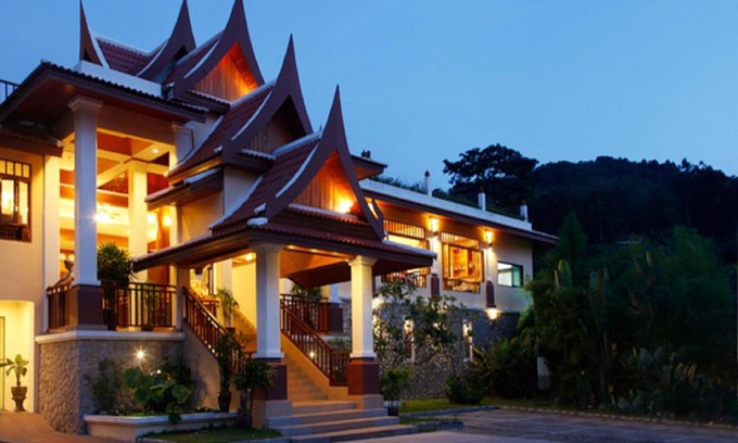 Patong Resort | Baan Yuree Resort & Spa - SHA Plus