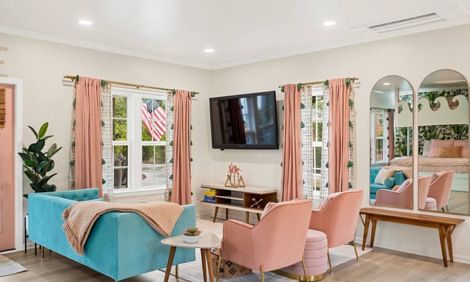 Wilmington Cottage | Babe Cave! Midtown Wilmington