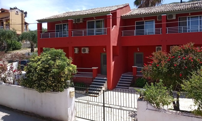 Agia Pelagia Chlomou Apartment | Bacis stoudio with sea view