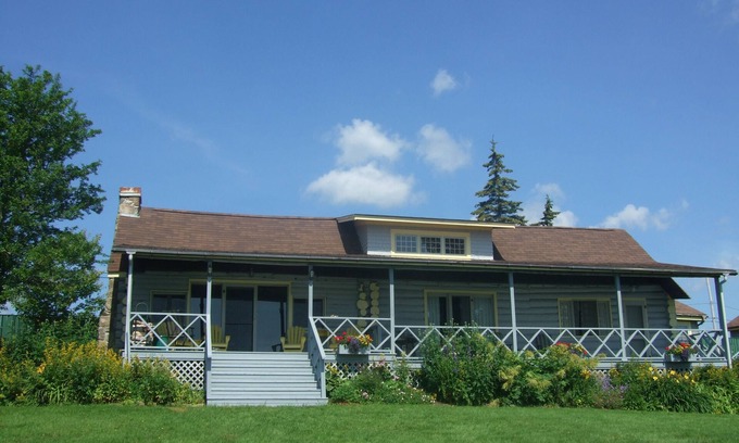 Baddeck Cottage | Baddeck: Waterfront Cottage & Guest House w/Private Dock
