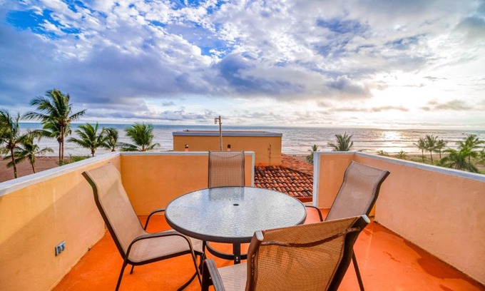 Barrio Los Villalobos Hotel | Bahia Encantada K3