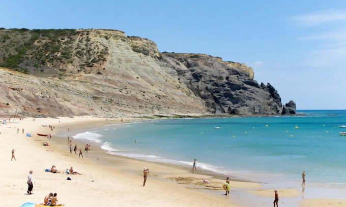 Meia Praia Apartment | Baia de Cristal 2 by Interhome