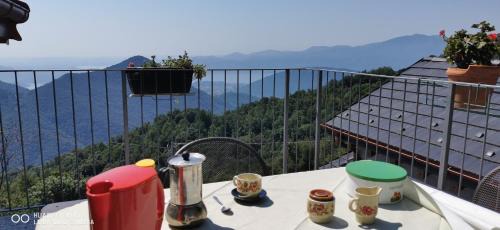 Intragna House | Baita Michele con Terrazzo e bellissima Vista Lago x 4 Persone