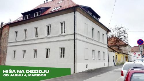 Maribor Apartment | Bajta na obzidju