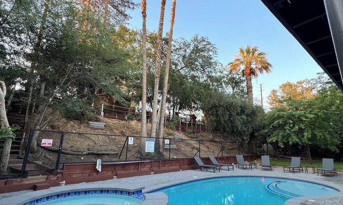 Bakersfield House | Bakersfield Luxe Stay- Private Spa Vibes Stylish & Serene
