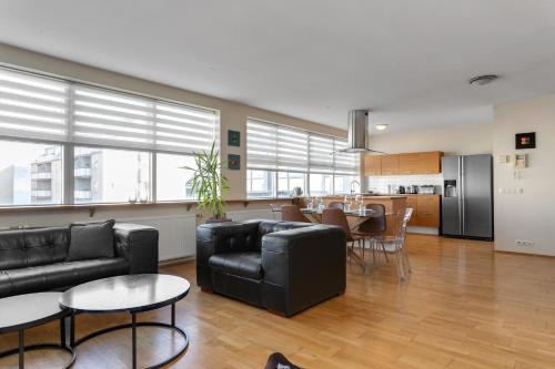 Hliðar Apartment | Baldursbrá Apartment Hverfisgata