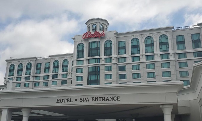 Dover Hotel | Bally's Dover