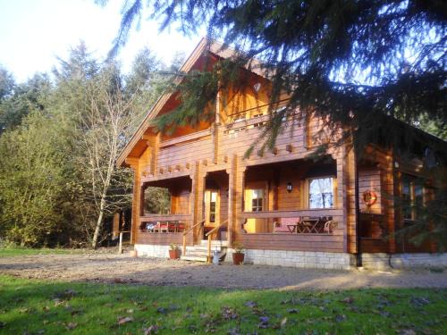 Ballyconnell House | Ballyconnell log cabin