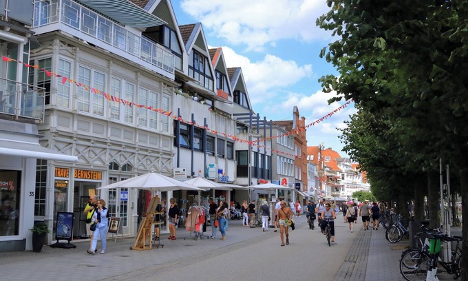 Travemuende Apartment | Baltique No. 16 - exclusive vacation apartment at the sailing harbor in the heart of Travemünde