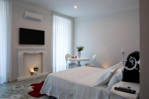 Chiaia Hotel | Barbarella Home