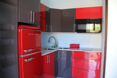 San Juan Apartment | Barbosa Catano Unit 2, Few Steps to the Ocean in a Fishing Village