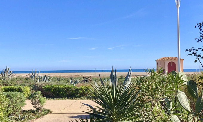 Port Leucate House | BARCARESA-LA PERLE SEA VIEW WATERFRONT AIR CONDITIONING WIFI