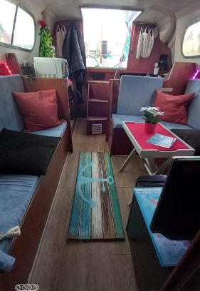 Sant Adria de Besos Boat Rental | Barco el viento