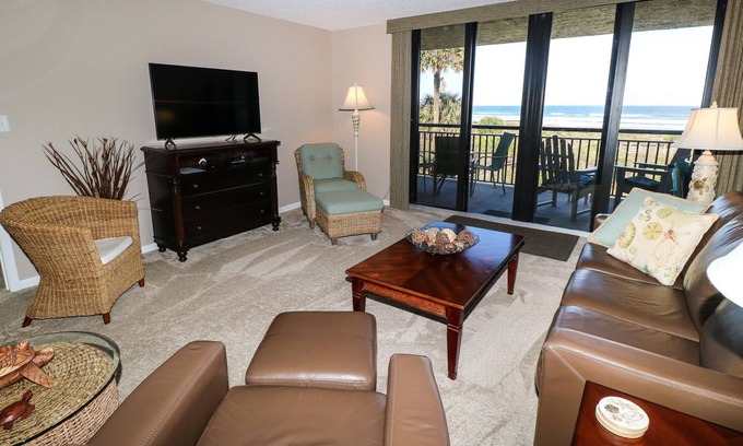Butler Beach Apartment | Barefoot Trace 213 Direct Oceanfront