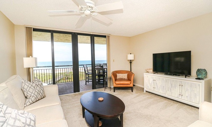 Butler Beach Apartment | Barefoot Trace 414-Direct Oceanfront, Premium Condo on 4th Floor